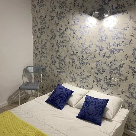 Blue Jasmin Apartment *